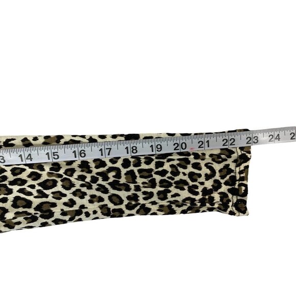 Forever 21 Women's Lightweight Cheetah Print Top - Picture 7 of 7